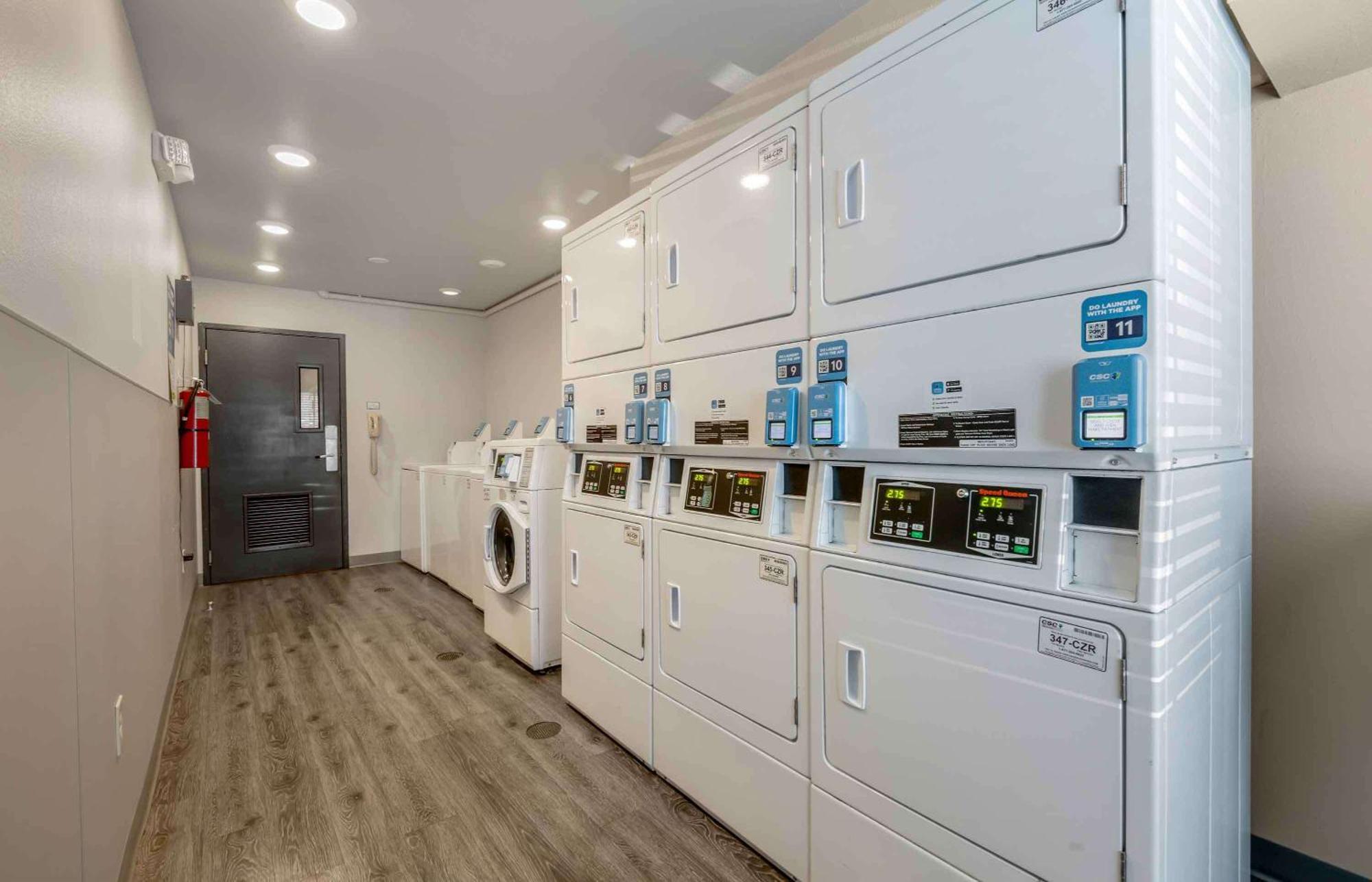 Extended Stay America Select Suites - Orlando - East Esterno foto