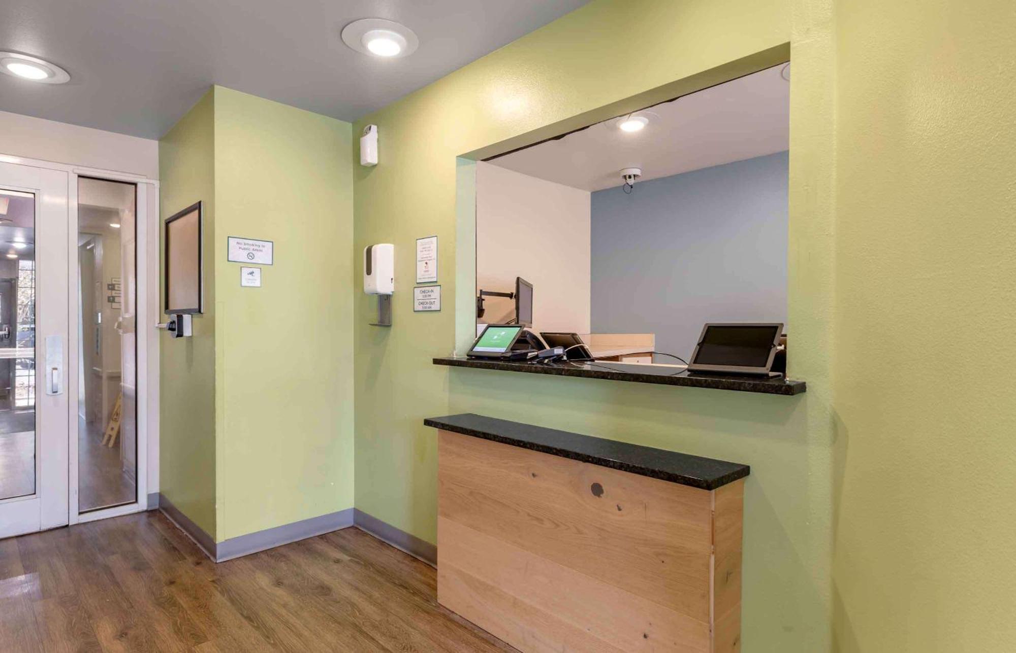 Extended Stay America Select Suites - Orlando - East Esterno foto