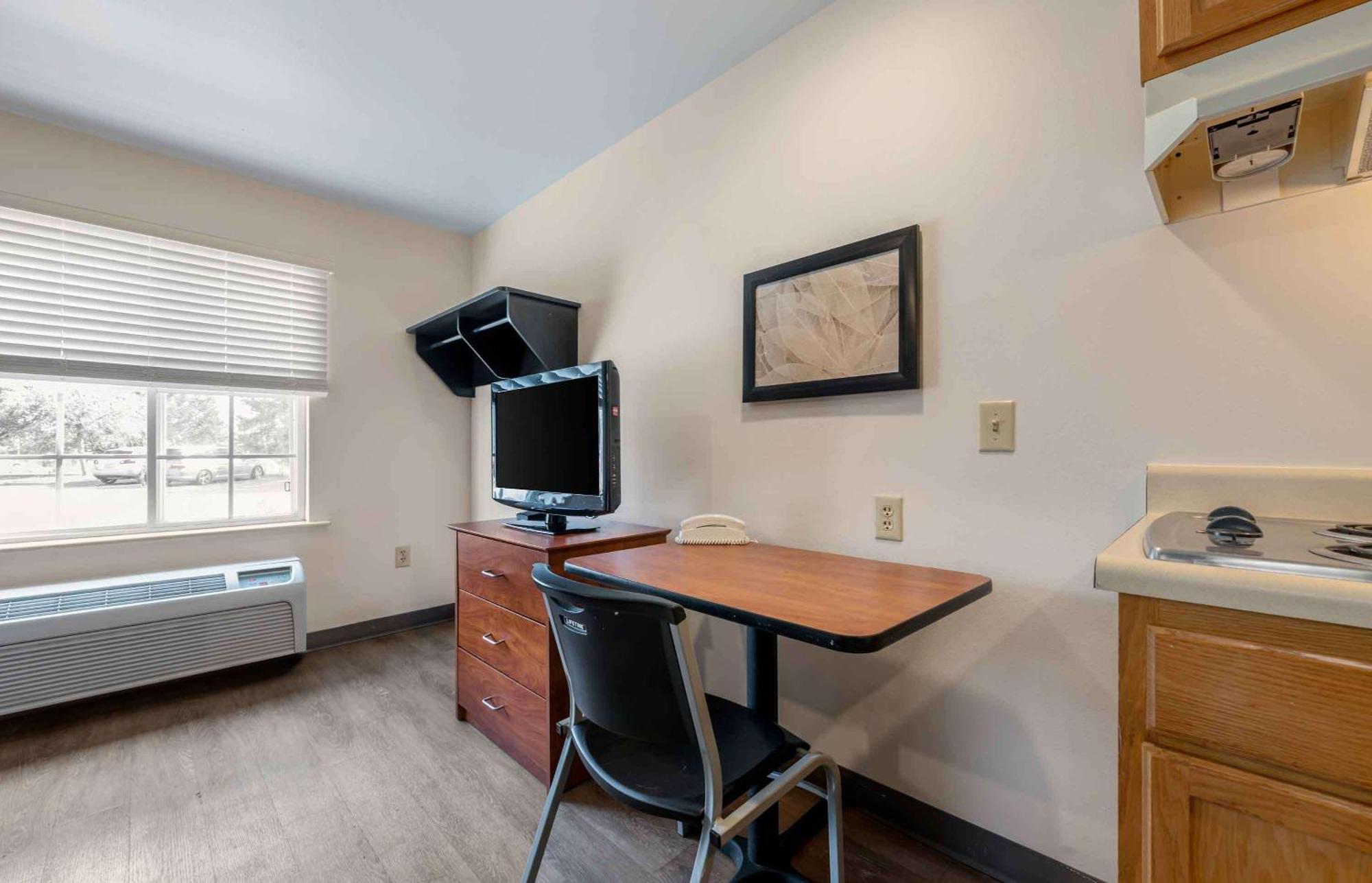 Extended Stay America Select Suites - Orlando - East Esterno foto